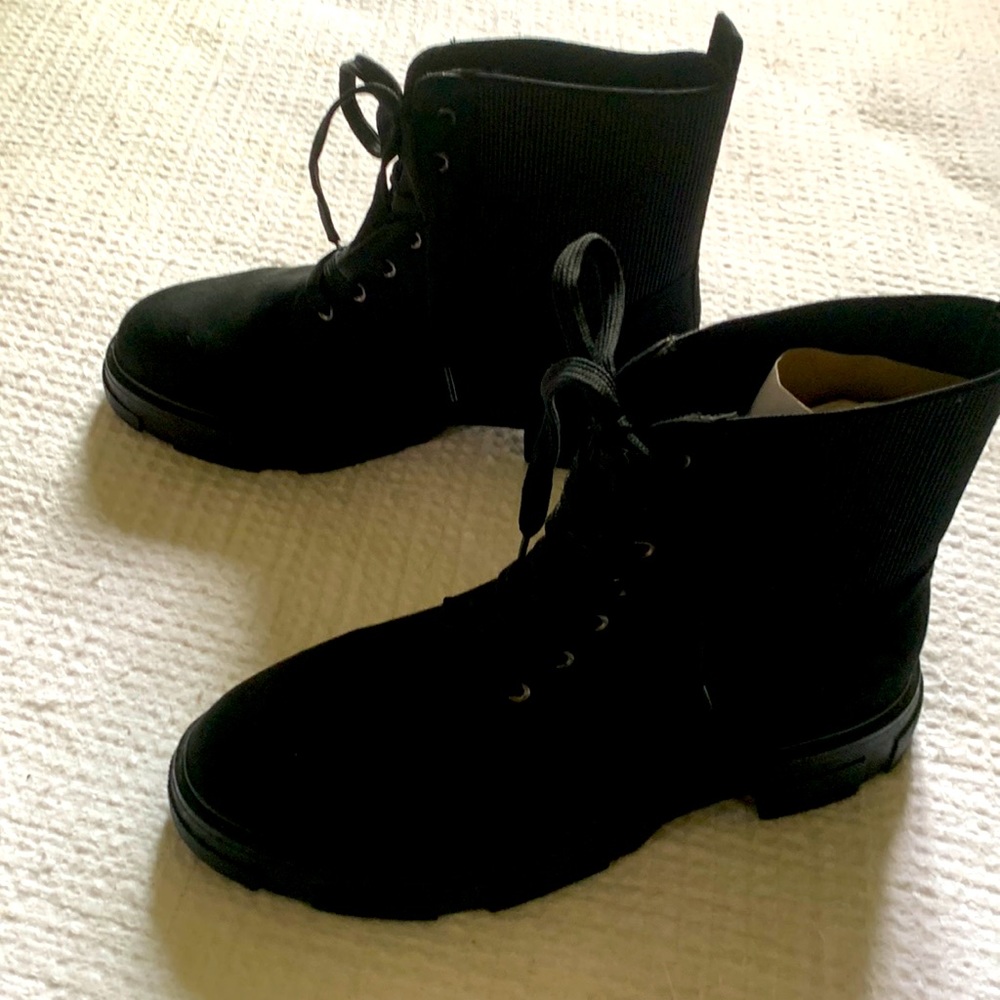 Olivia Miller Womens Lace up Combat Style Platform Boots Size 11 Black